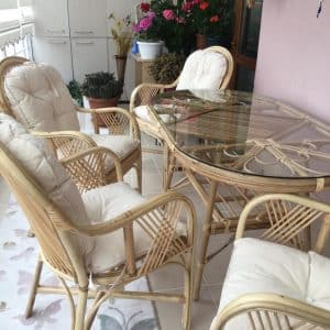Deniz Bambu Masa Takımı Balkon mobilyası ve Bahçe mobilyaları arasında kullanabileceğiniz dekoratif olarak da çok güzel gözüken bir mobilyadır.